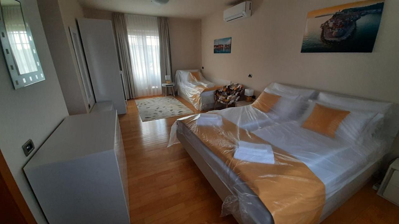 Relax Vila Kampel コペル エクステリア 写真