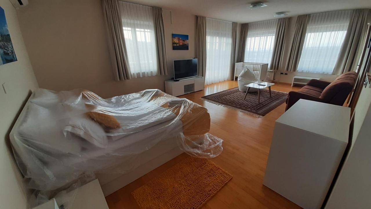 Relax Vila Kampel コペル エクステリア 写真