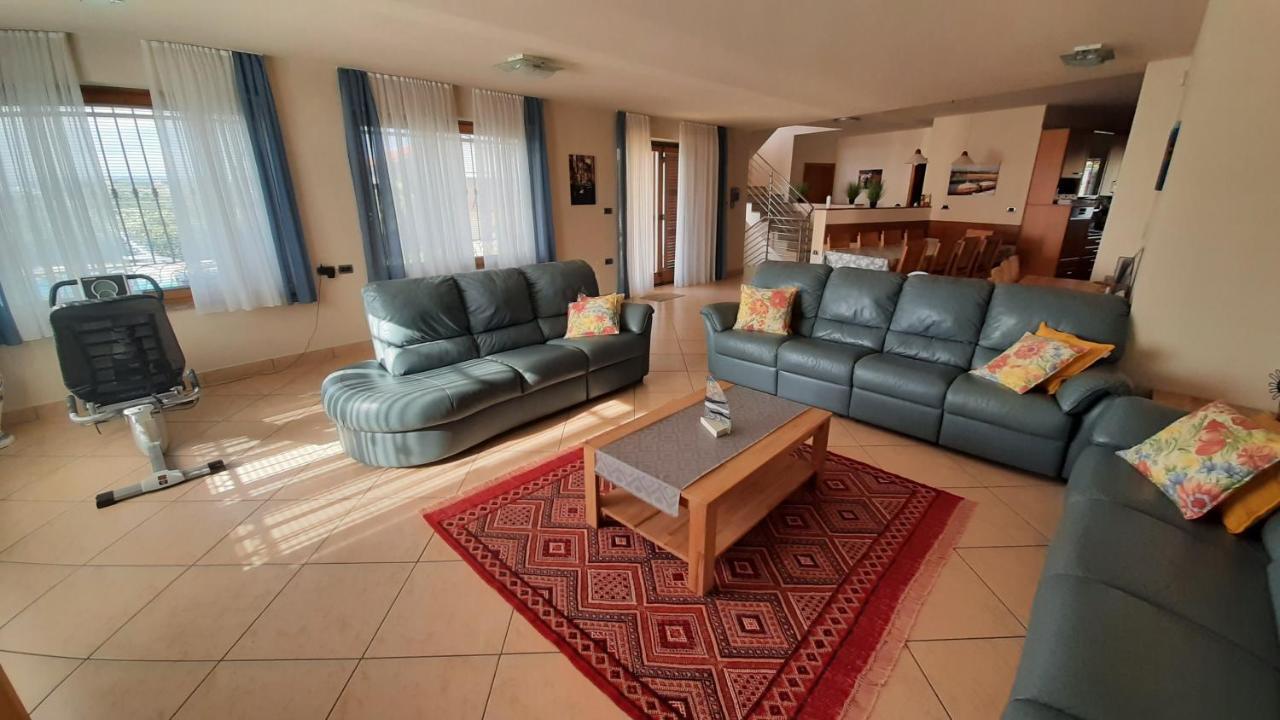 Relax Vila Kampel コペル エクステリア 写真